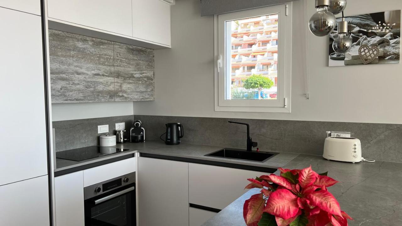 Boutique Studio, Sea Views Of Las Vistas And Free Wifi Playa de las Americas  Luaran gambar